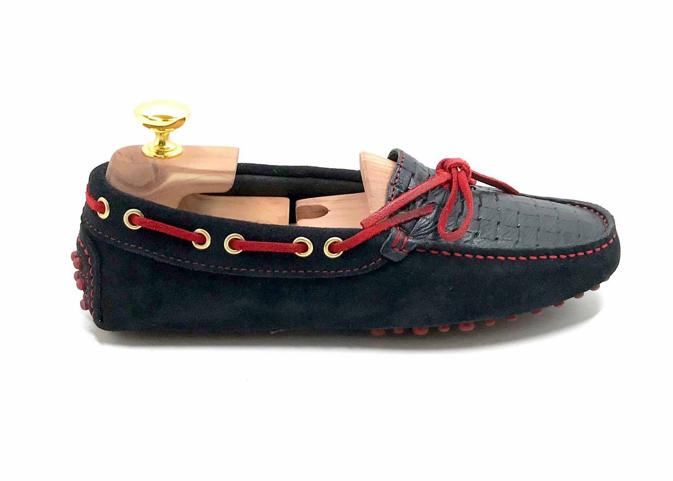 Loafers 'Drive' in Blue navy suede & woven calf, with laces and stitching in Red.